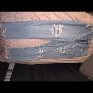 high waisted American eagle curvy mom jeans